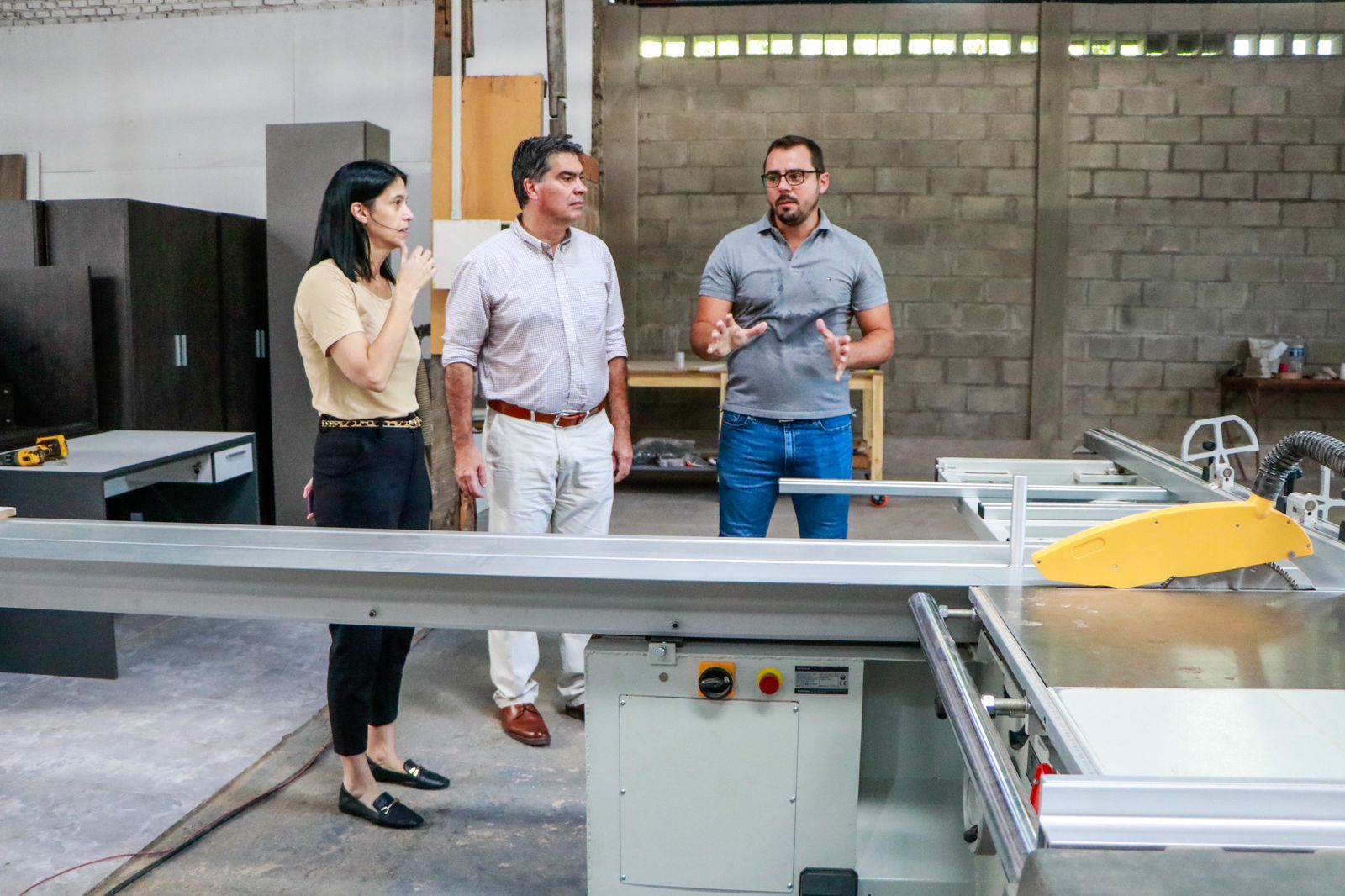 *CAPITANICH RECORRIÓ LA FÁBRICA “DECO MUEBLES” Y PROYECTÓ NUEVAS LÍNEAS DE FINANCIAMIENTO Y ACOMPAÑAMIENTO ESTATAL*