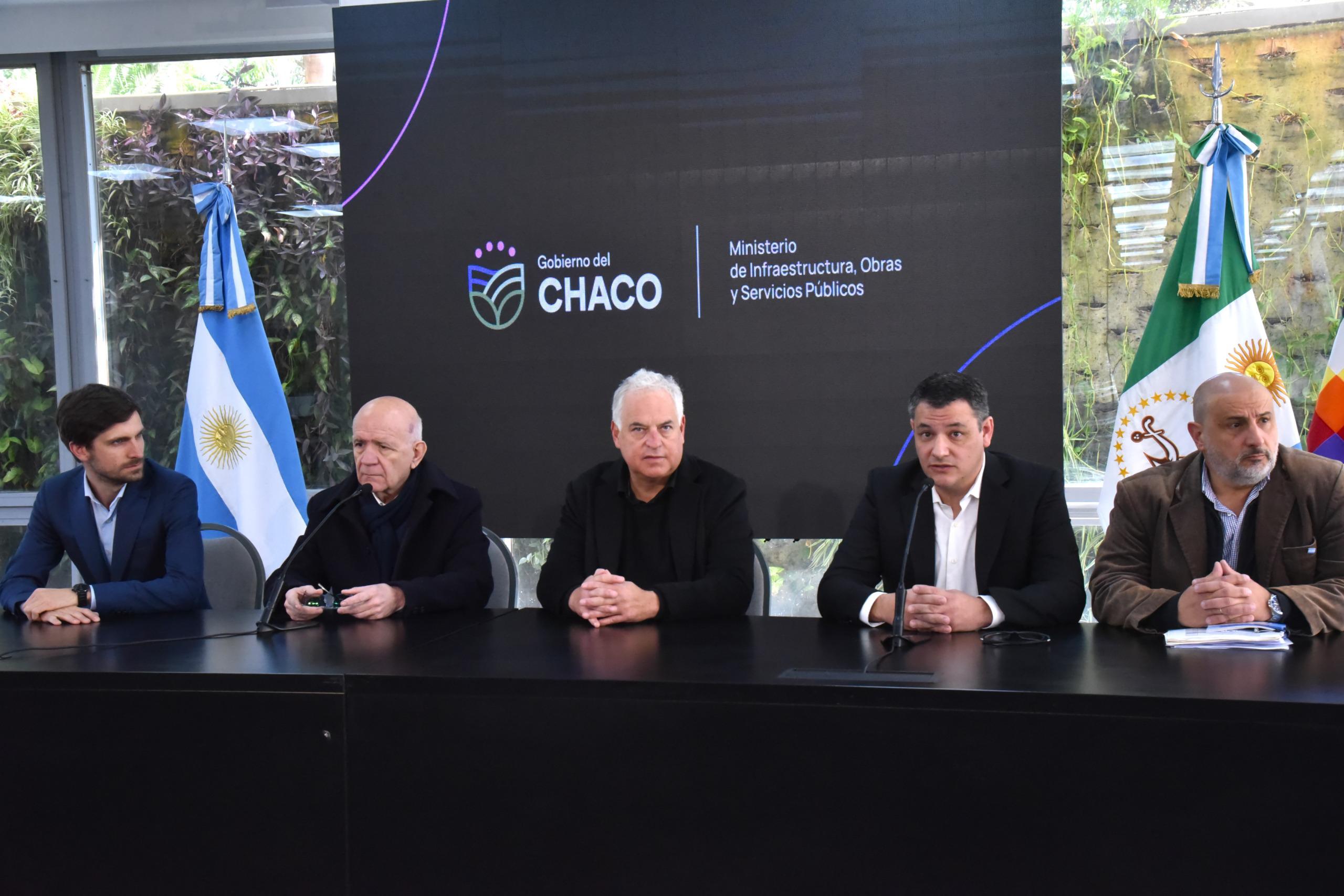 *CONVENIO POR ENERGÍA SOLAR: EL GOBIERNO PROVINCIAL INSTALARÁ 130 MW EN EL SISTEMA ELÉCTRICO CHAQUEÑO Y NACIONAL*