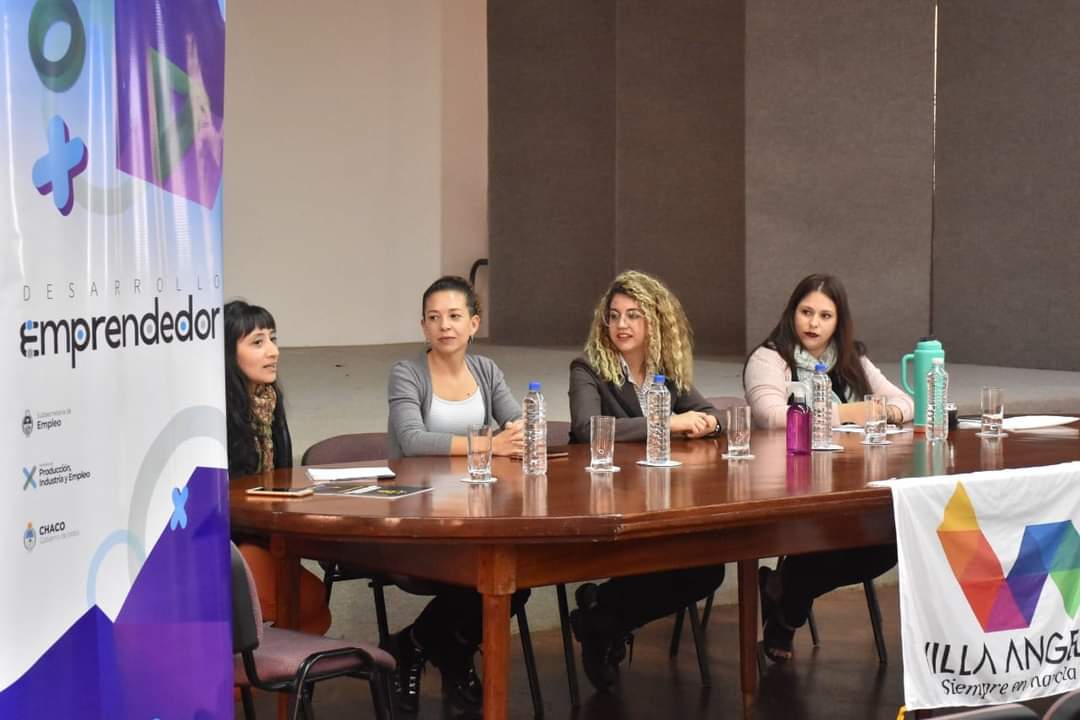 EL MUNICIPIO ACOMPAÑÓ CAPACITACIÓN DESTINADA A EMPRENDEDORES