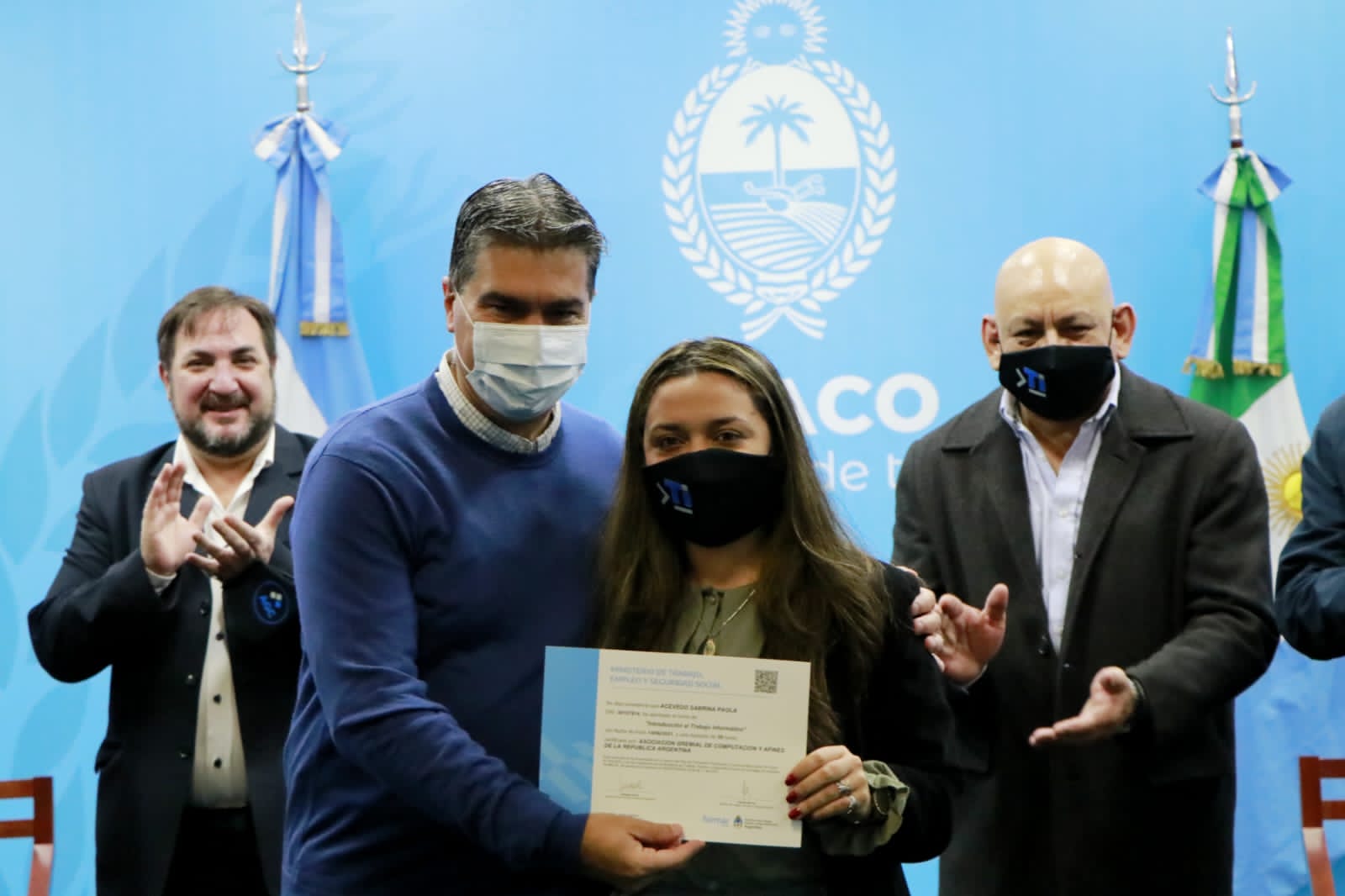 AGENDA DIGITAL: CAPITANICH ENTREGÓ CERTIFICADOS Y VALORÓ LA CAPACITACIÓN COMO "UNA HERRAMIENTA DE CONCIENCIA SOCIAL"