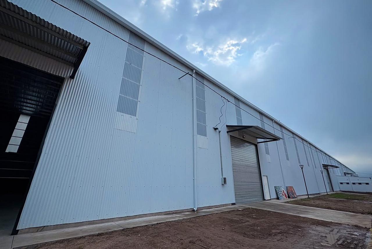 EL GOBERNADOR ZDERO ACOMPAÑÓ LA INAUGURACIÓN DEL PARQUE INDUSTRIAL Y LOGÍSTICO NEXO CAPITAL Y ENTREGÓ CRÉDITOS POR MÁS DE $300 MILLONES