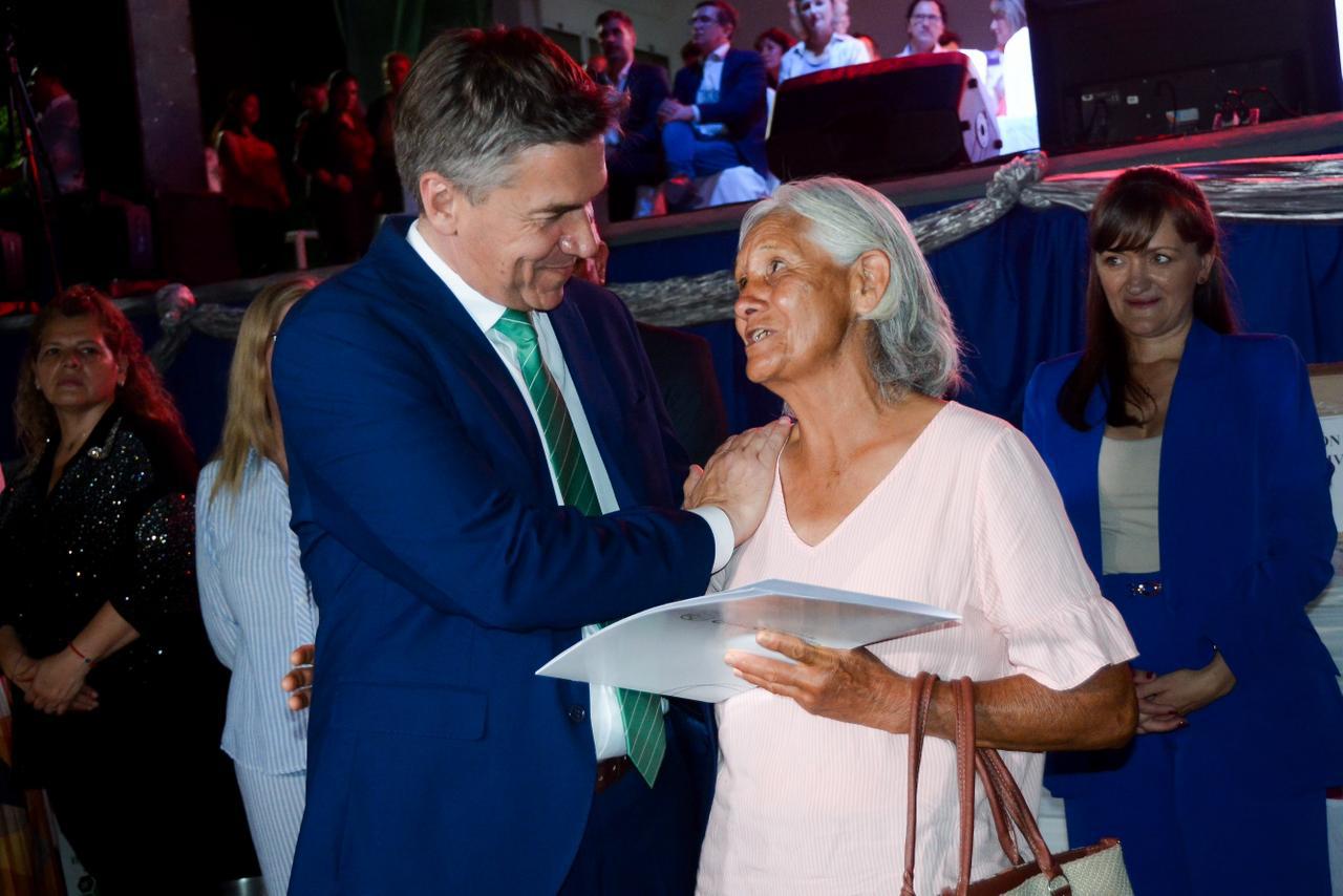 CHARATA CELEBR&Oacute; SUS 111 A&Ntilde;OS CON EL ACOMPA&Ntilde;AMIENTO DEL GOBERNADOR LEANDRO ZDERO