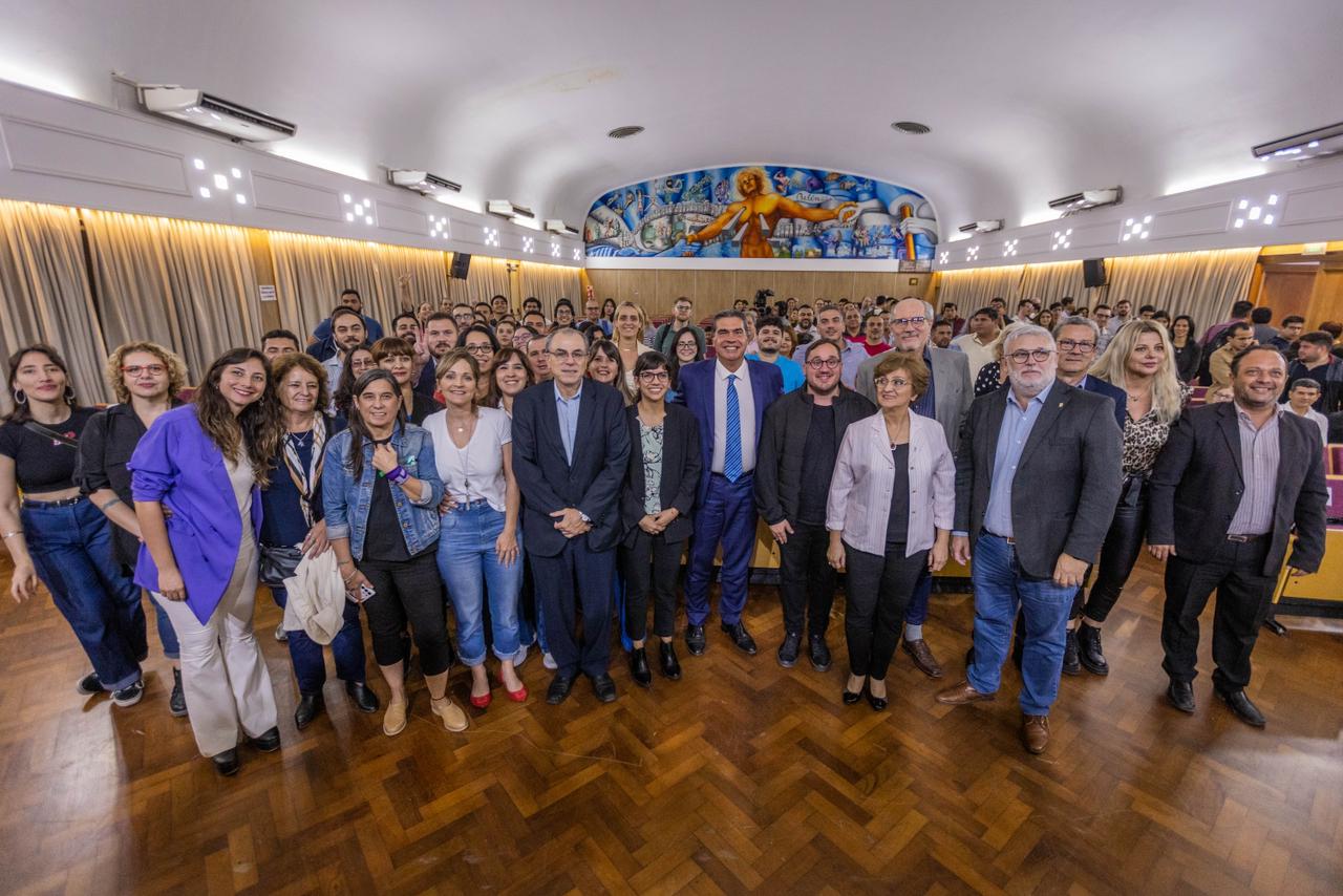 *ENCUENTRO UNIVERSITARIO: “CELEBRAMOS ESTOS ESPACIOS QUE GENERAN UN APORTE CONSTRUCTIVO AL DESARROLLO DEL CHACO”, SEÑALÓ CAPITANICH*