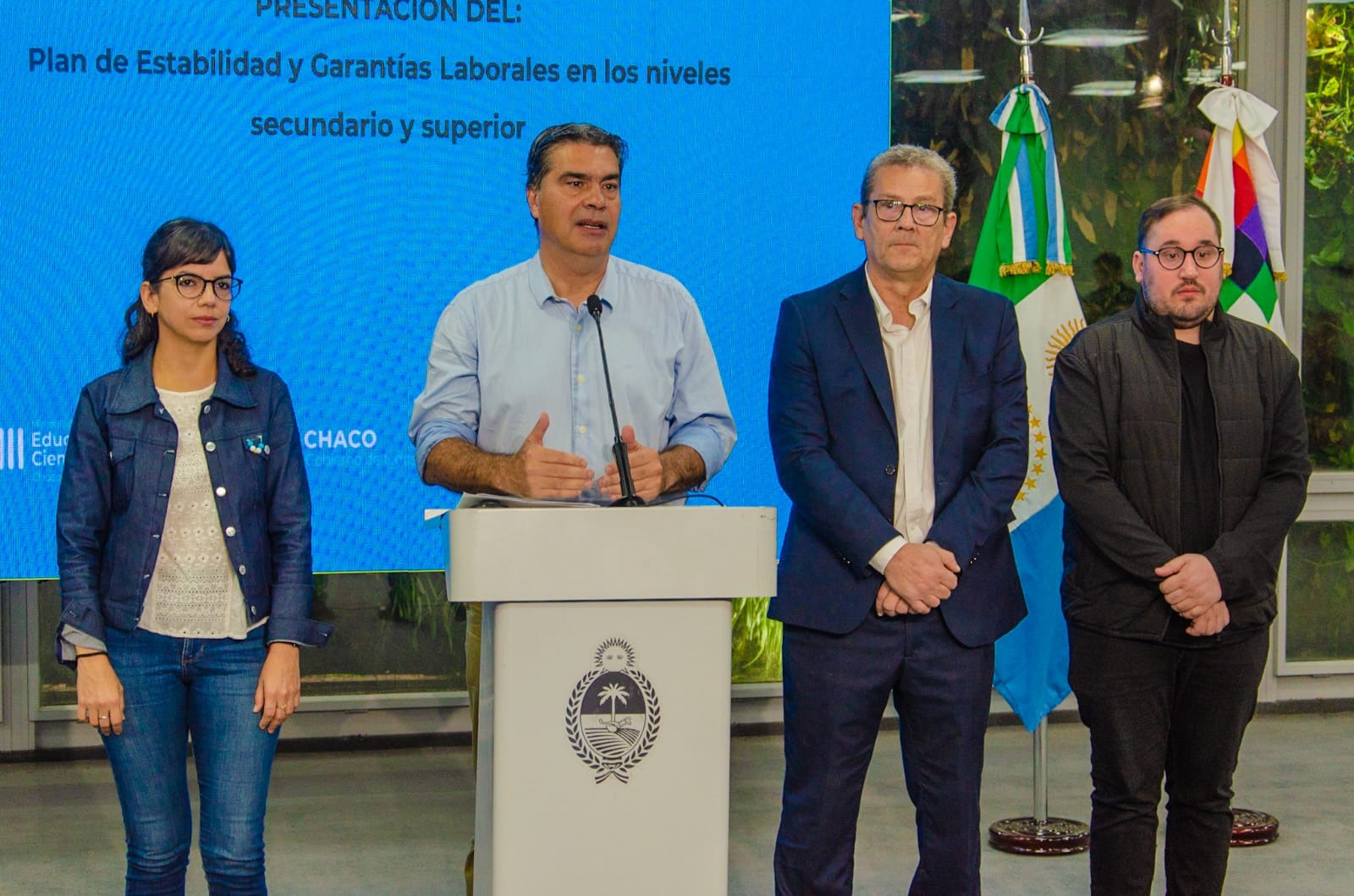 *Educación: Capitanich presentó el Programa de estabilidad y garantía laboral en los niveles secundario y superior*