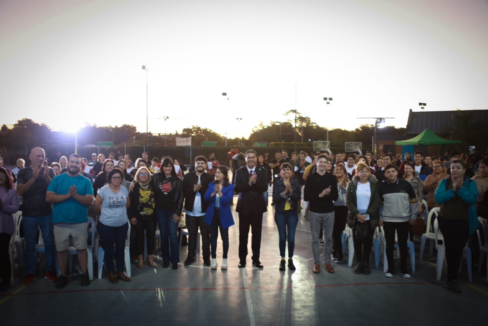 EMPRENDEMOS TODXS: CAPITANICH ENTREGÓ BENEFICIOS PARA FORTALECER PROYECTOS DE ECONOMÍA SOCIAL DEL GRAN RESISTENCIA
