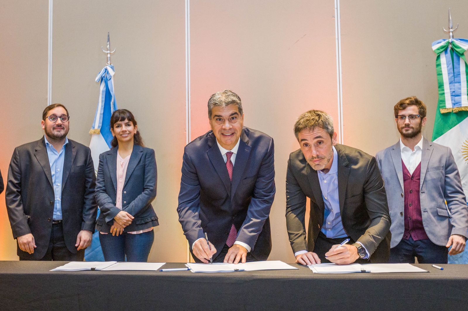 El Gobierno junto al CFI firmó convenios para el fortalecimiento de pymes chaqueñas y el desarrollo del sector apícola