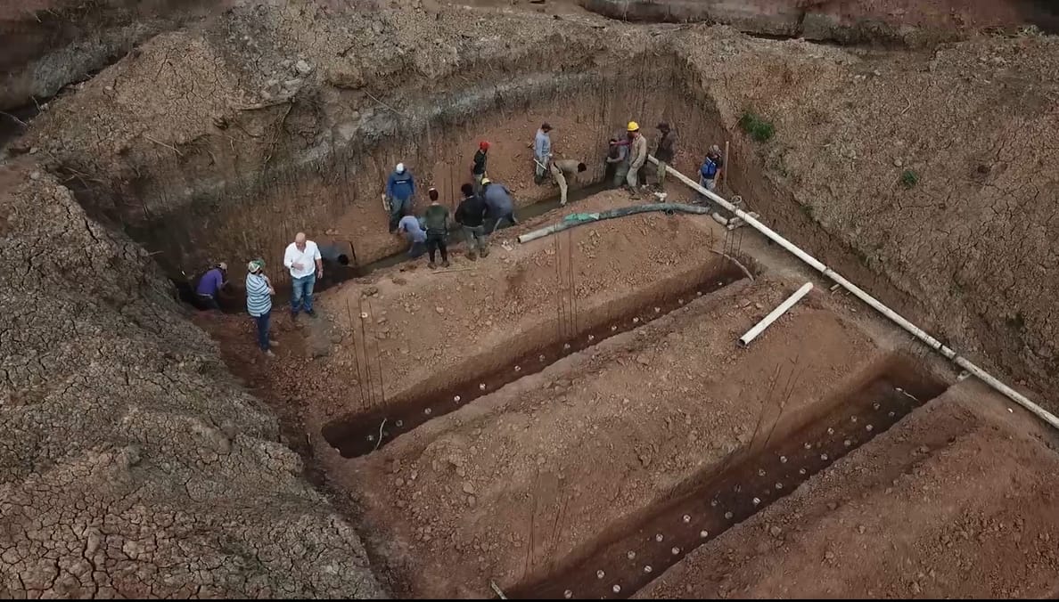 *LA APA REALIZA LA LIMPIEZA Y READECUACIÓN DEL CANAL RÍO MUERTO - LAS COLONIAS Y EL PALEOCAUCE TAÑIGO*