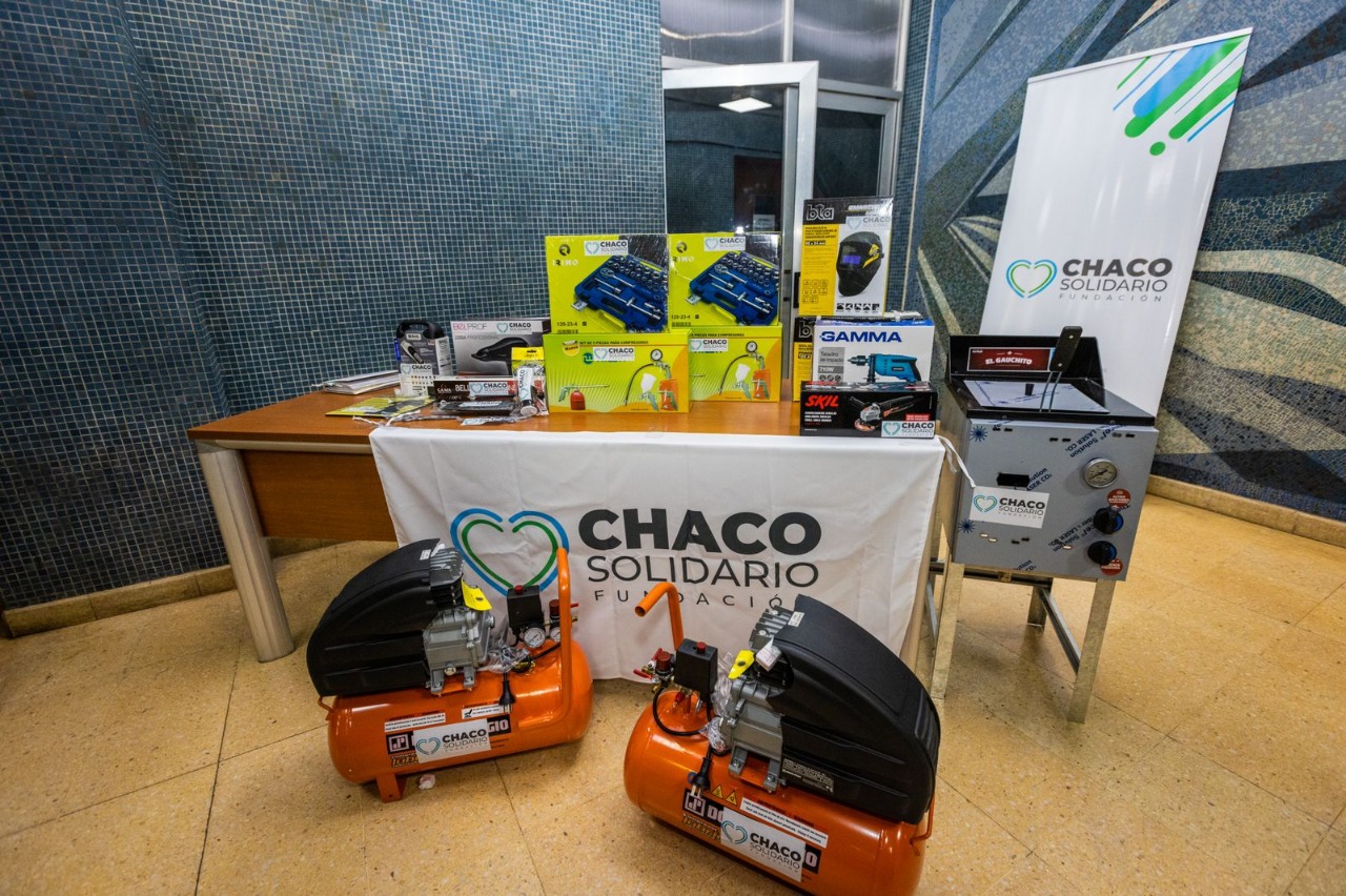*CHACO SOLIDARIO: CAPITANICH ENTREGÓ HERRAMIENTAS DE TRABAJO PARA ACOMPAÑAR EMPRENDIMIENTOS*