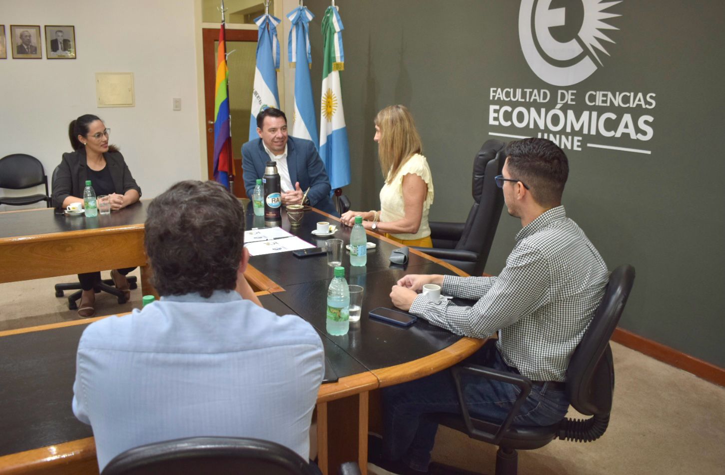 *SE FIRMÓ UN ACUERDO DE COOPERACIÓN, ENTRE LA SECRETARÍA DE ASUNTOS ESTRATÉGICOS Y LA FACULTAD DE CIENCIAS ECONÓMICAS DE LA UNNE*