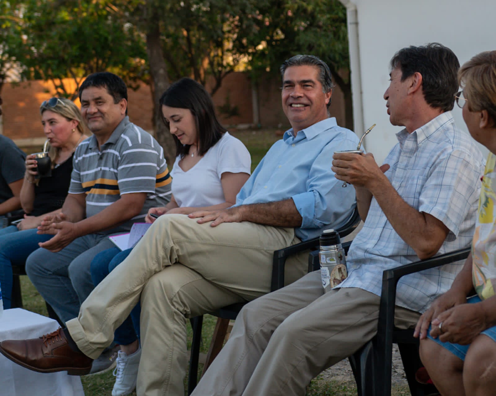 El mandatario se reunió con las comunidades de los barrios Vial, Juan de Garay, San Javier, 300 Viviendas y Barberán, para fijar cuestiones prioritarias y consolidar una agenda de medidas de manera inmediata._  El gobernador Jorge Capit