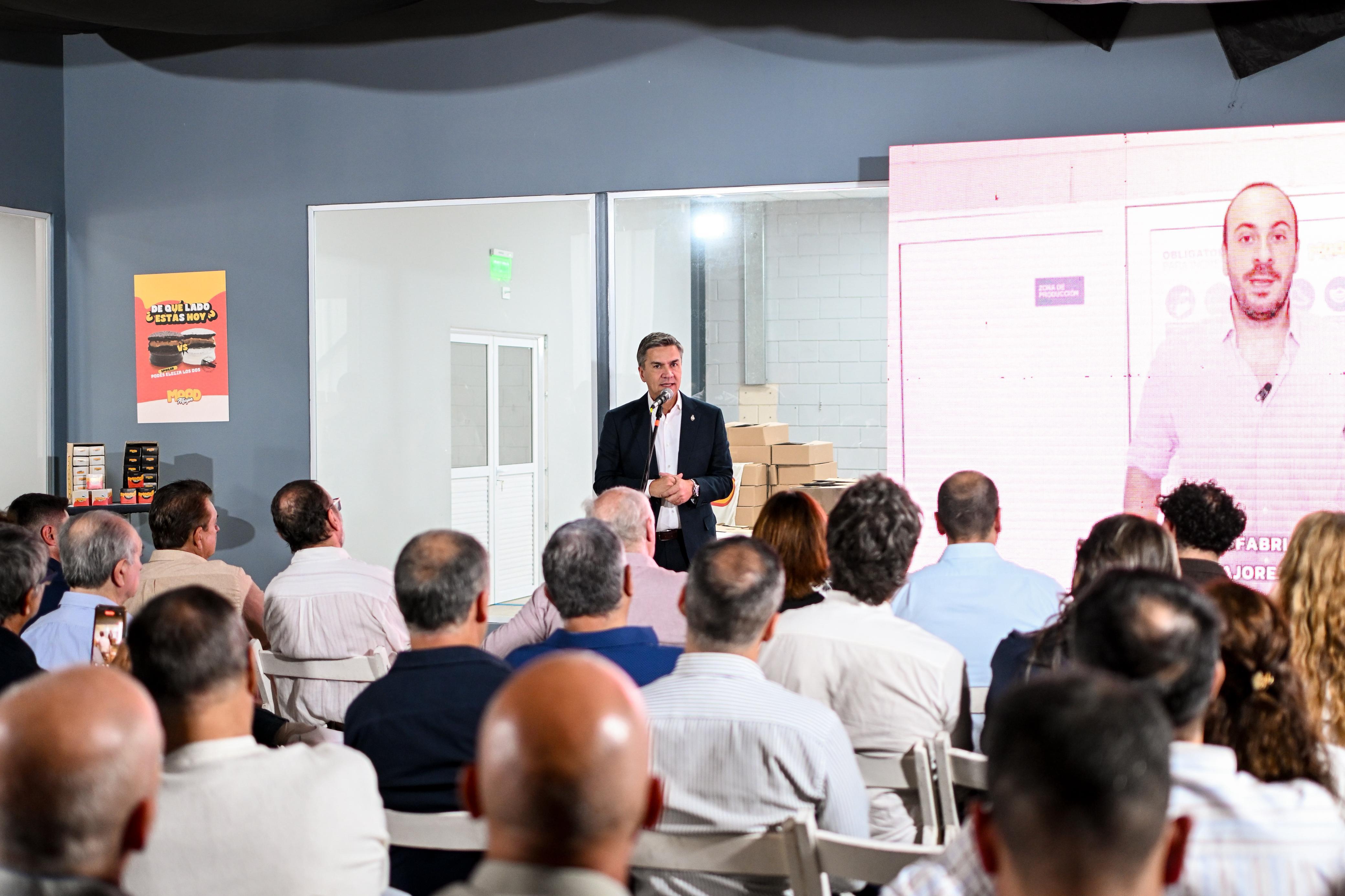 *CHACO SUMA UNA NUEVA INDUSTRIA: ABRI&Oacute; SUS PUERTAS LA F&Aacute;BRICA DE ALFAJORES MOOD EN PUERTO TIROL*