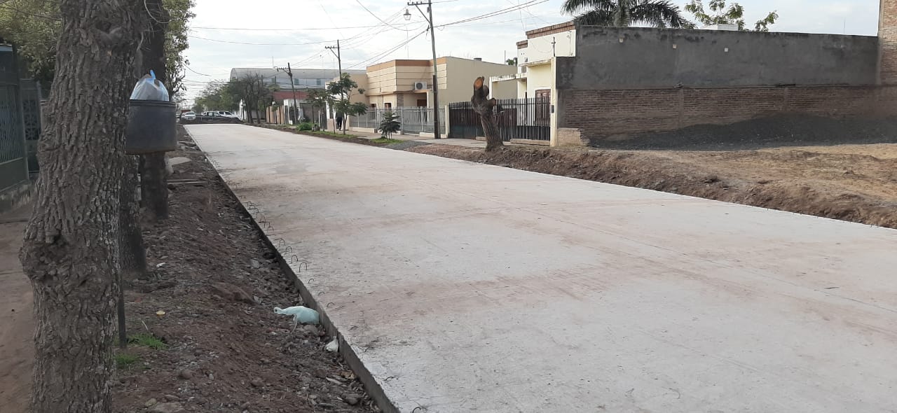 EL MUNICIPIO AVANZA RÁPIDAMENTE SOBRE EL CIERRE DE MALLAS: “HICIMOS 3 CUADRAS DE PAVIMENTO Y ESTAMOS INICIANDO LA CUARTA”