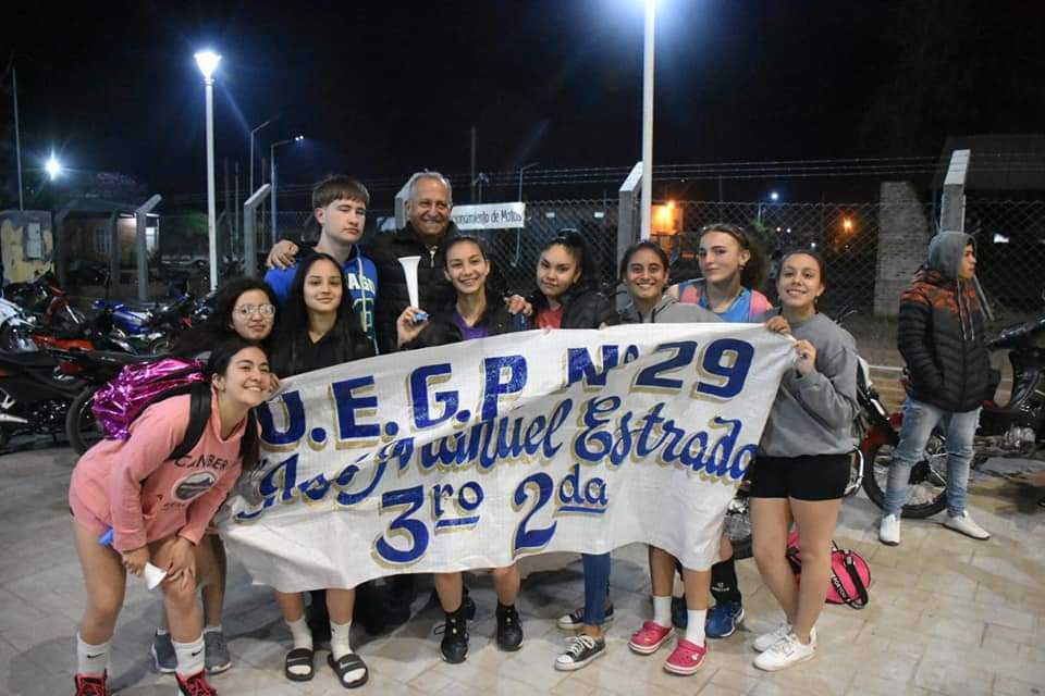 "LA FELICIDAD QUE VEMOS EN LOS ESTUDIANTES ES FUNDAMENTAL", DIJO PAPP EN EL TORNEO DE VOLEY