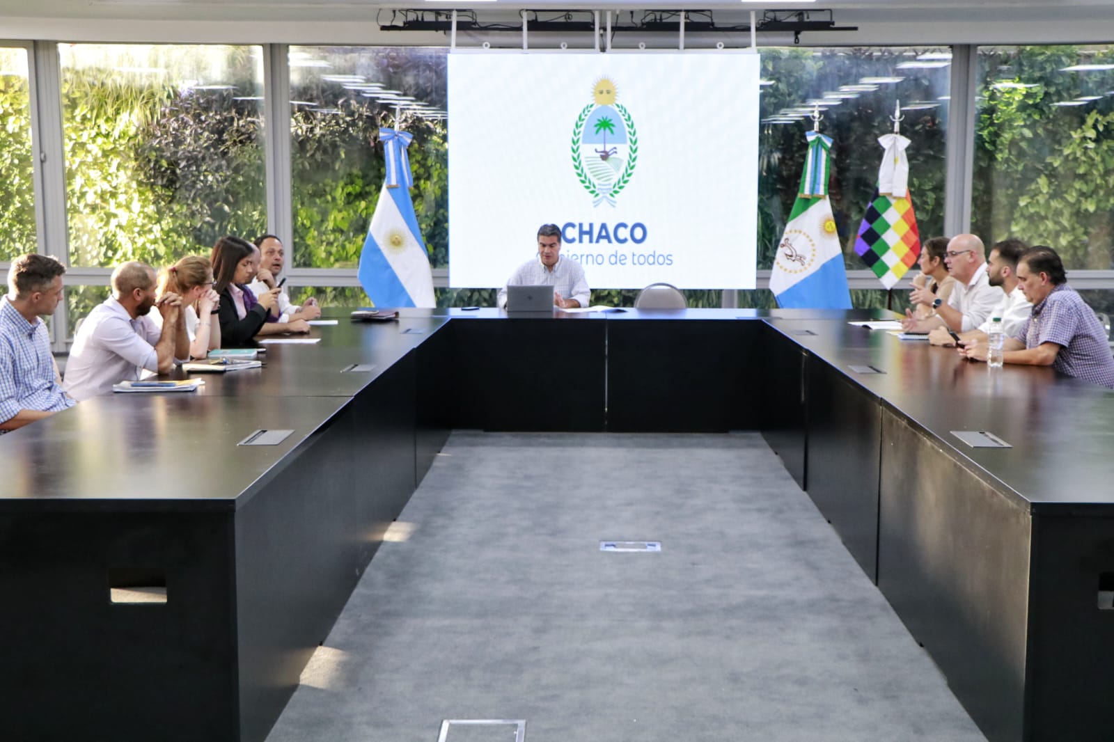 *EL GOBIERNO ADVIERTE Y TOMA MEDIDAS ANTE LA PRESENCIA DE CIANOBACTERIAS EN AGUAS DEL RÍO BERMEJO*