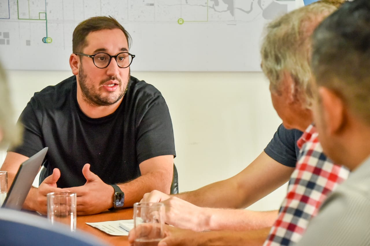 TRAS REUNIÓN DE AUTORIDADES PROVINCIALES CON LA UTA Y CETACH, SE LEVANTÓ EL PARO DE TRANSPORTE PÚBLICO EN LA PROVINCIA
