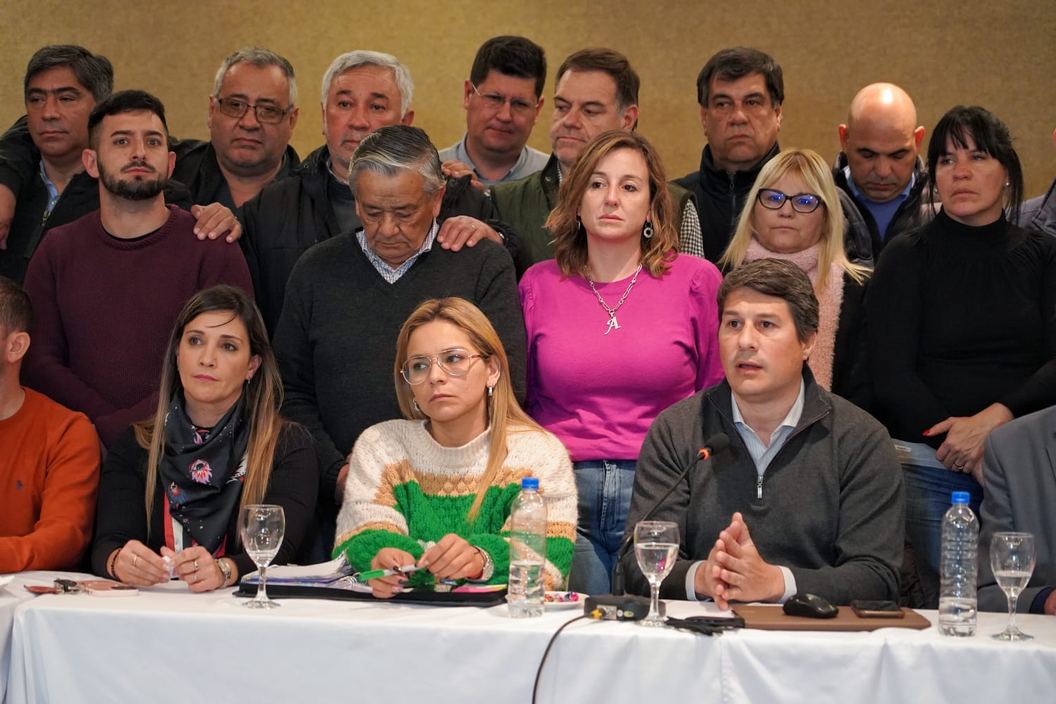 *Se reunió el Foro de Intendentes e Intendentas del Frente Chaqueño: contundente respaldo a Capitanich y fuerte llamado a la unidad partidaria*