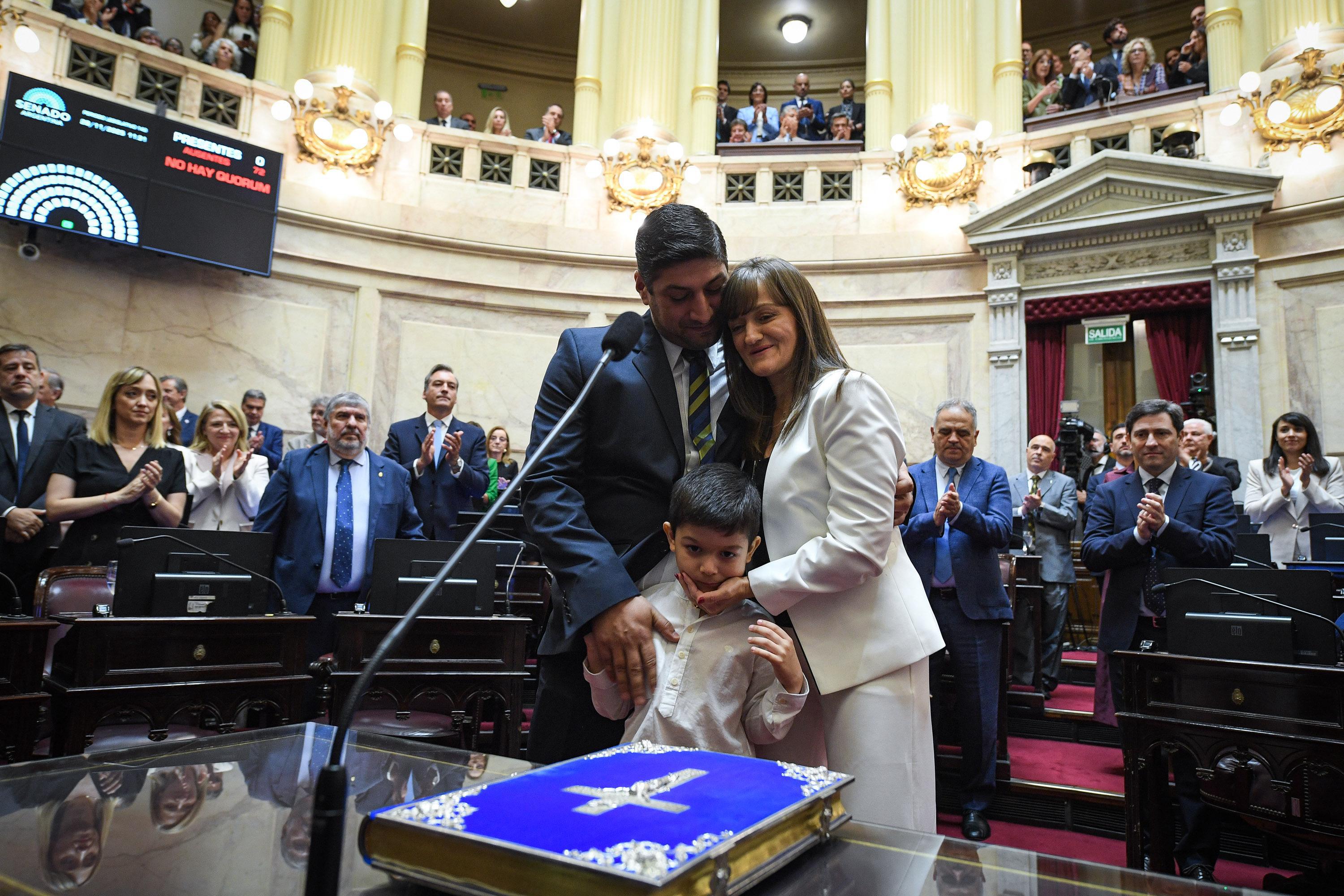 *SILVANA SCHNEIDER JUR&Oacute; COMO SENADORA NACIONAL*