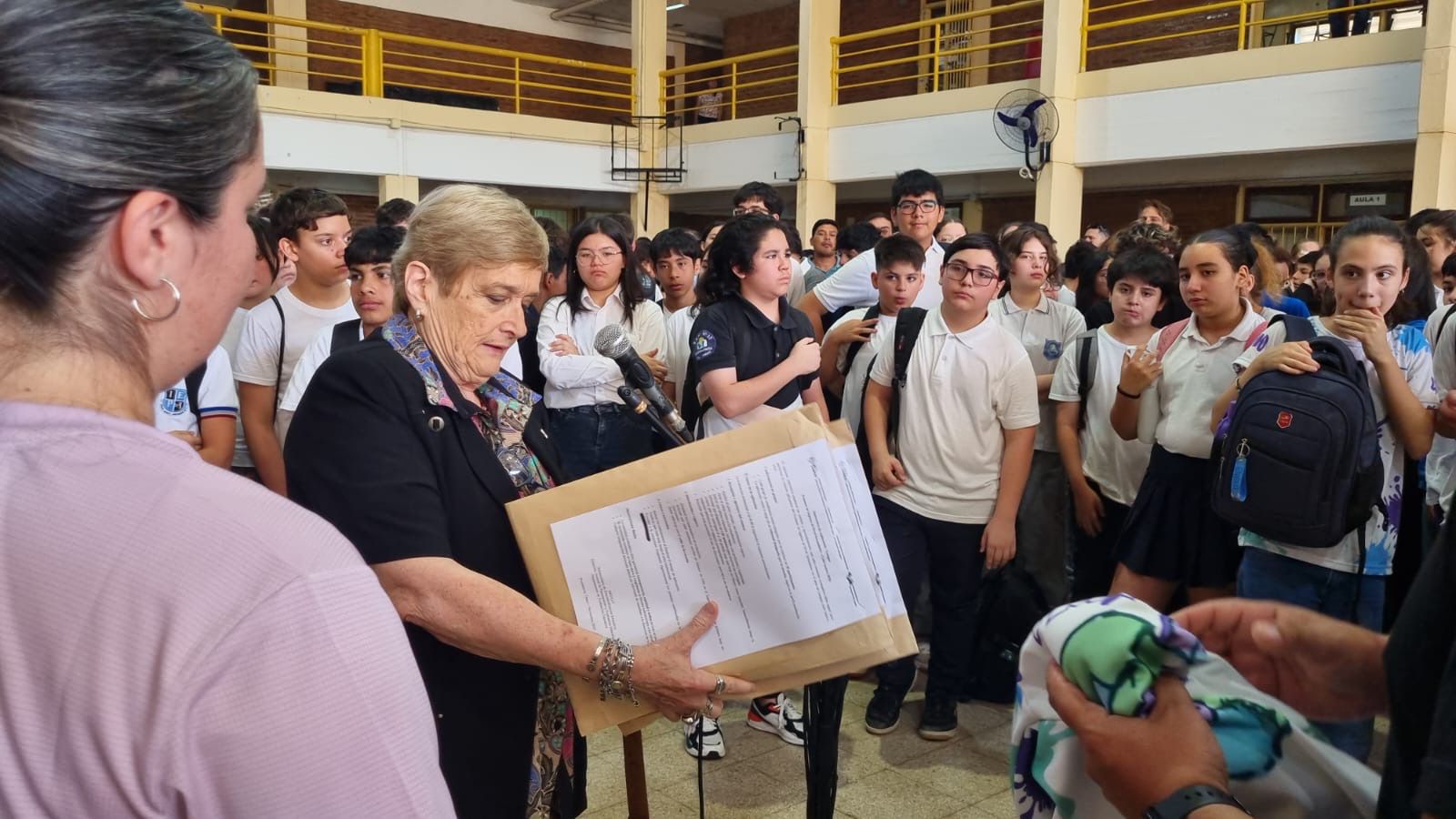 *EDUCACI&Oacute;N TOM&Oacute; EX&Aacute;MENES DE INGRESO A PRIMER A&Ntilde;O, EN CINCO ESCUELAS SECUNDARIAS CON ALTA DEMANDA DE VACANTES*