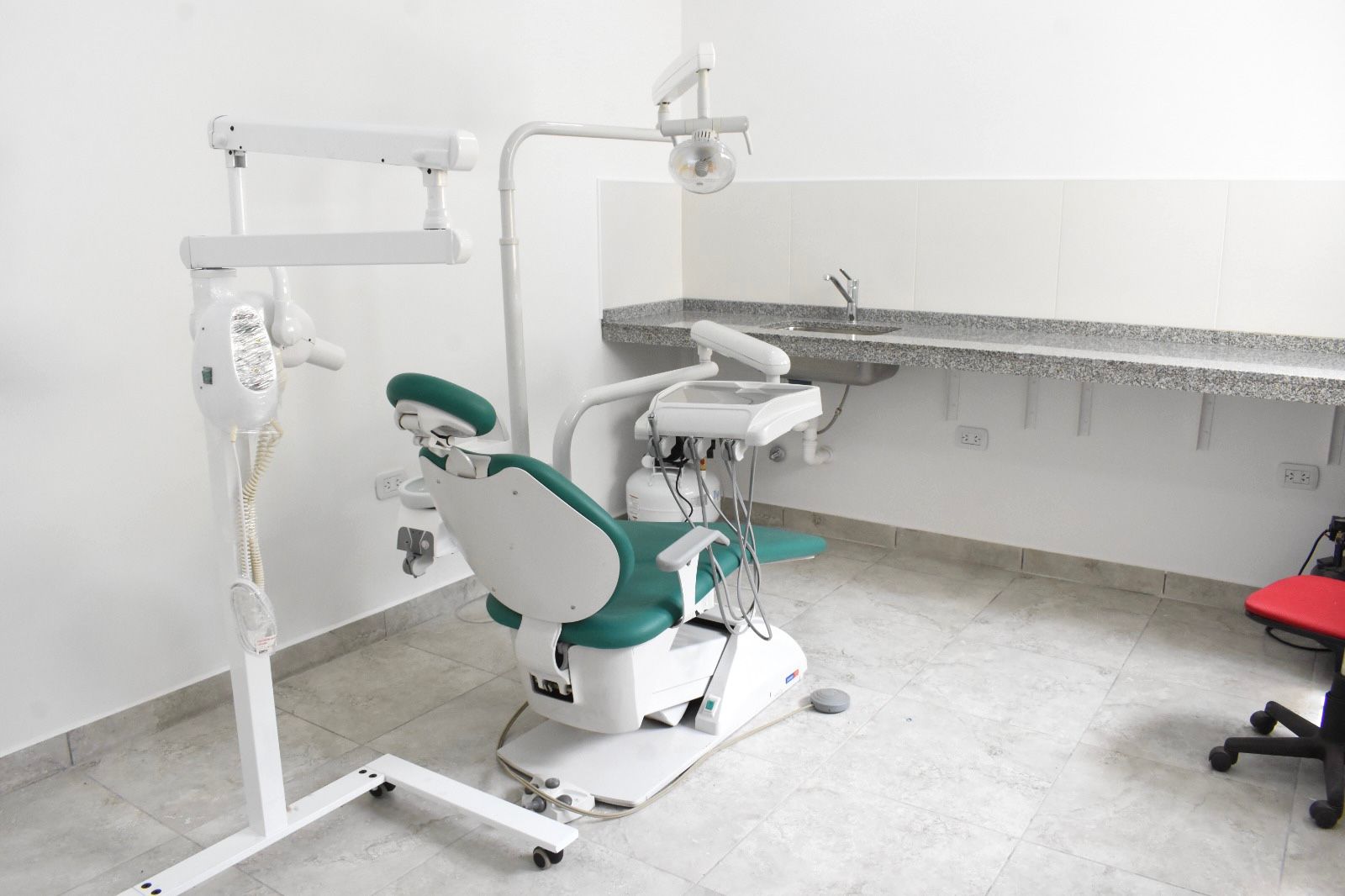 *EL GOBERNADOR ZDERO INAUGUR&Oacute; LA AGENCIA DE INVERSIONES DEL CHACO: &ldquo;HAY CAMBIOS VITALES PARA ESTA NUEVA ETAPA EN LA PROVINCIA&rdquo;*