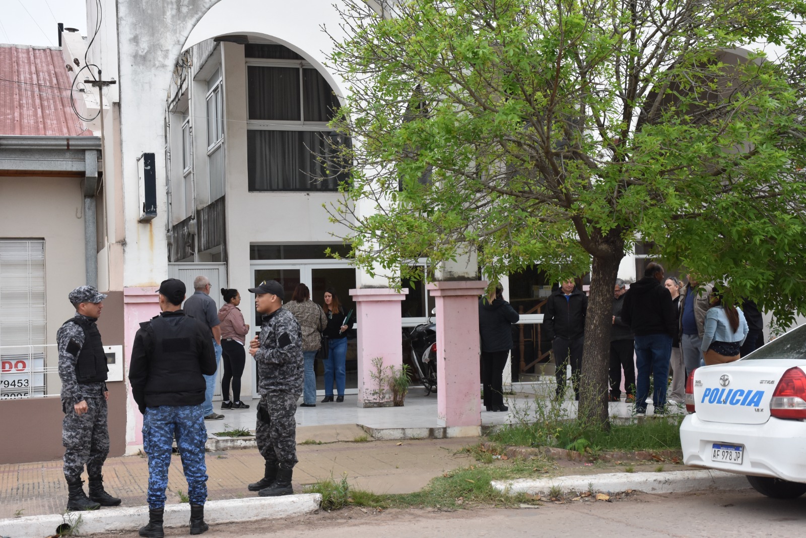 OFICINA DE EMPLEO MUNICIPAL: DENUNCIAN EL CAMBIO DE CERRADURAS Y LA IMPOSIBILIDAD DE INGRESAR AL EDIFICIO