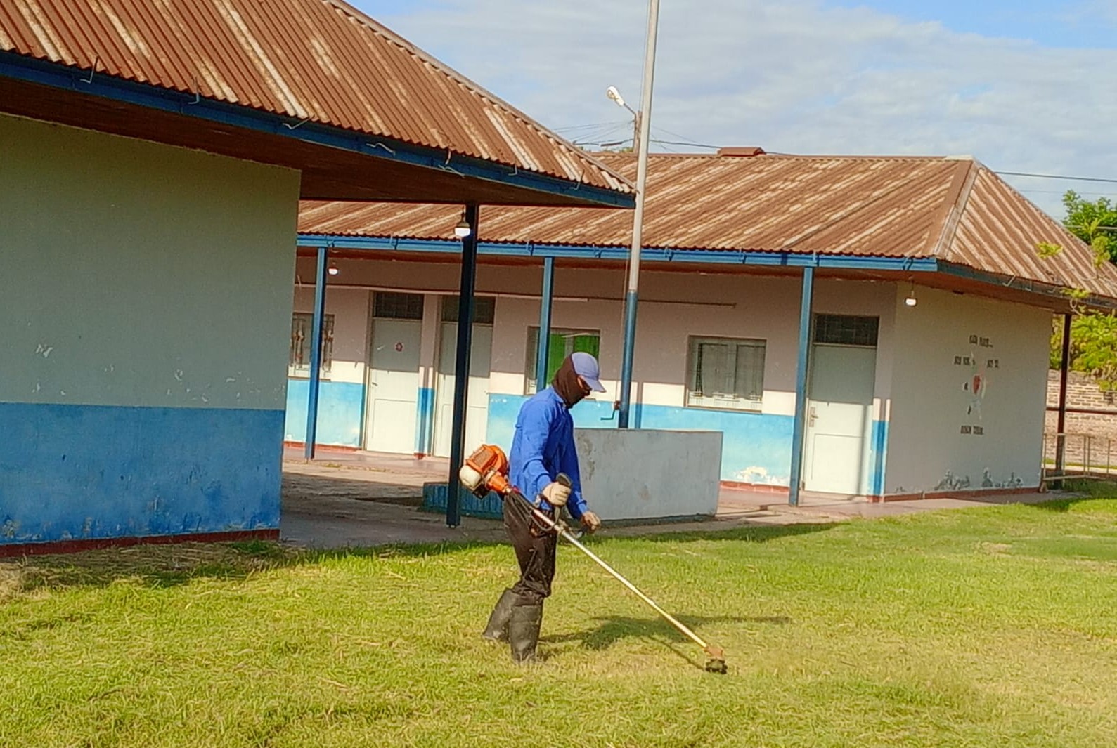 EL MUNICIPIO AVANZA CON LOS OPERATIVOS DE MANTENIMIENTO, LIMPIEZA Y ASISTENCIA EN DIVERSOS BARRIOS